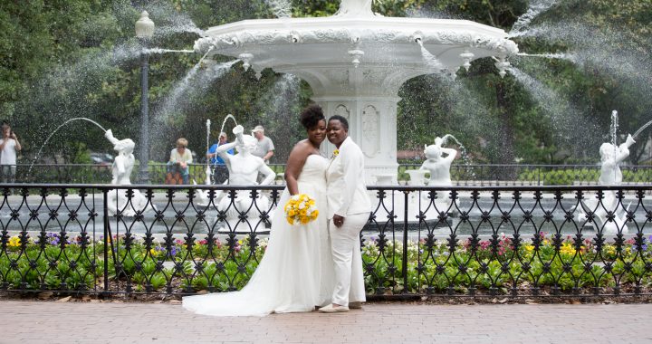 Savannah forsyth park wedding